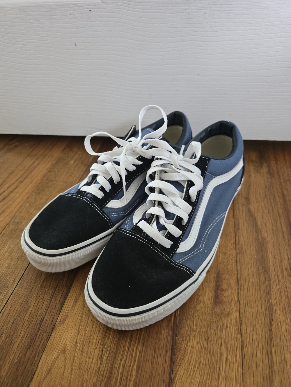 Vans Old Skool Men’s Sneakers in Black, Blue and White